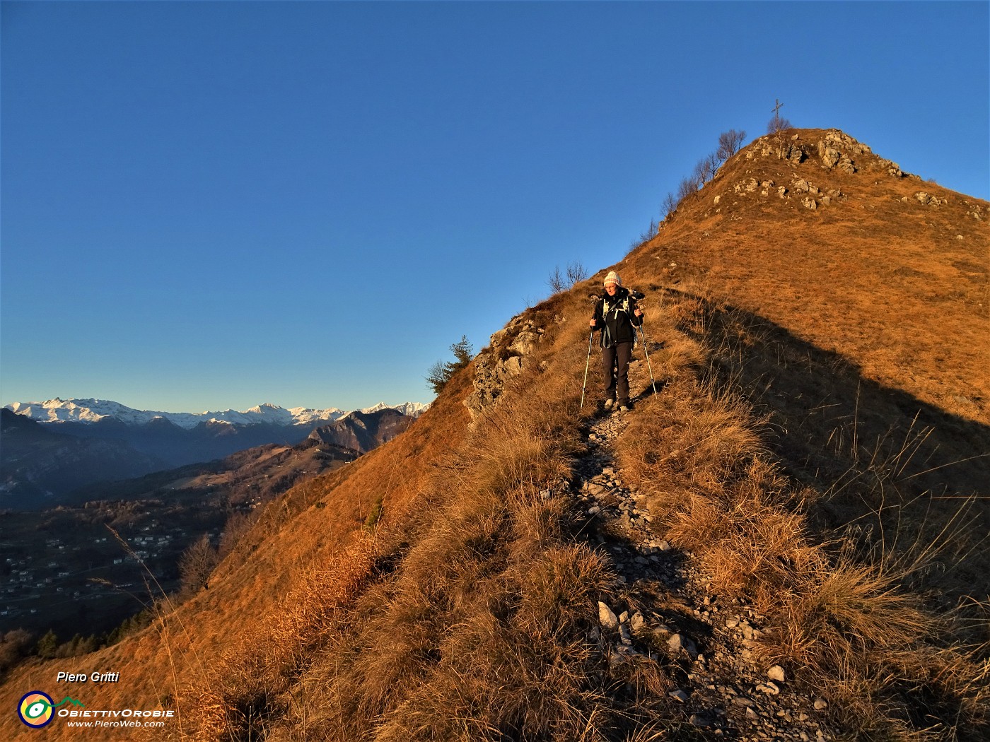 62 Scendiamo nella luce e nei colori del tramonto.JPG